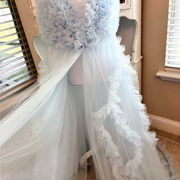 NEW Tulle Maternity Dress for Photoshoot Bridal Robe Light Blue NWOT Size XL - Picture 2 of 7